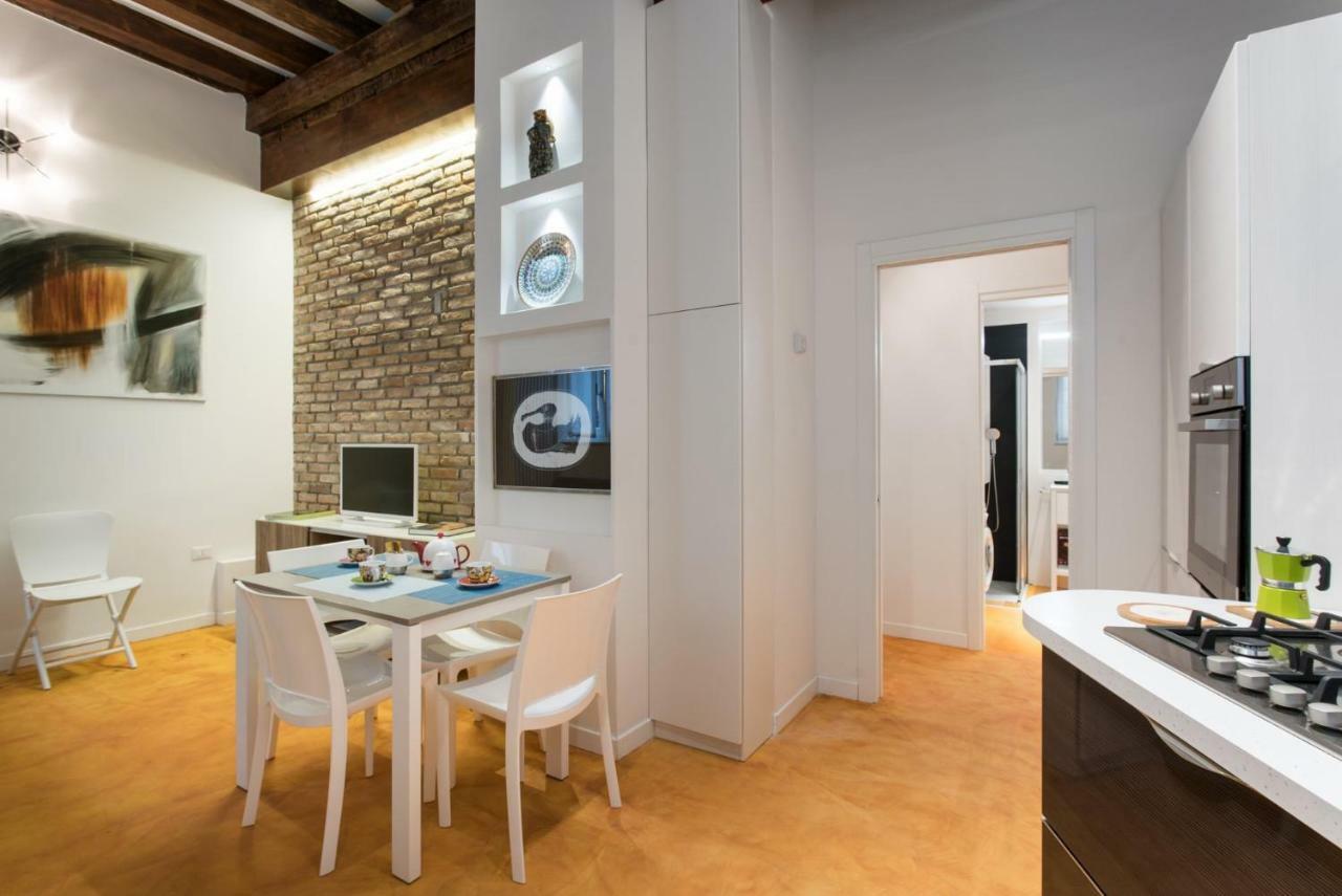 Vittoria Serene Home - Heart Of Veneţia Exterior foto
